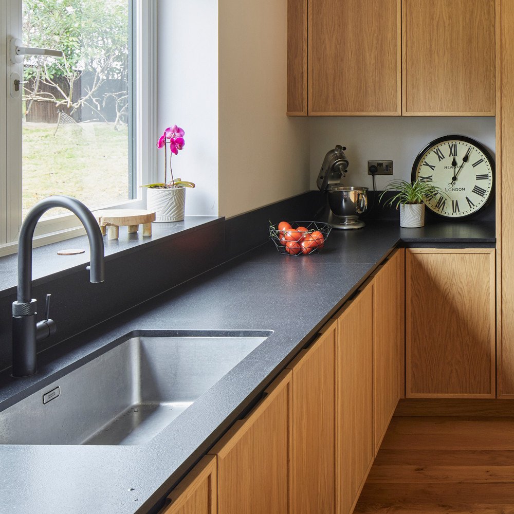 Moak Black - Image 5